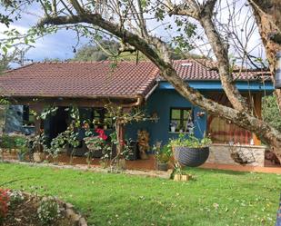 Vista exterior de Casa o xalet en venda en Ribera de Arriba amb Jardí privat