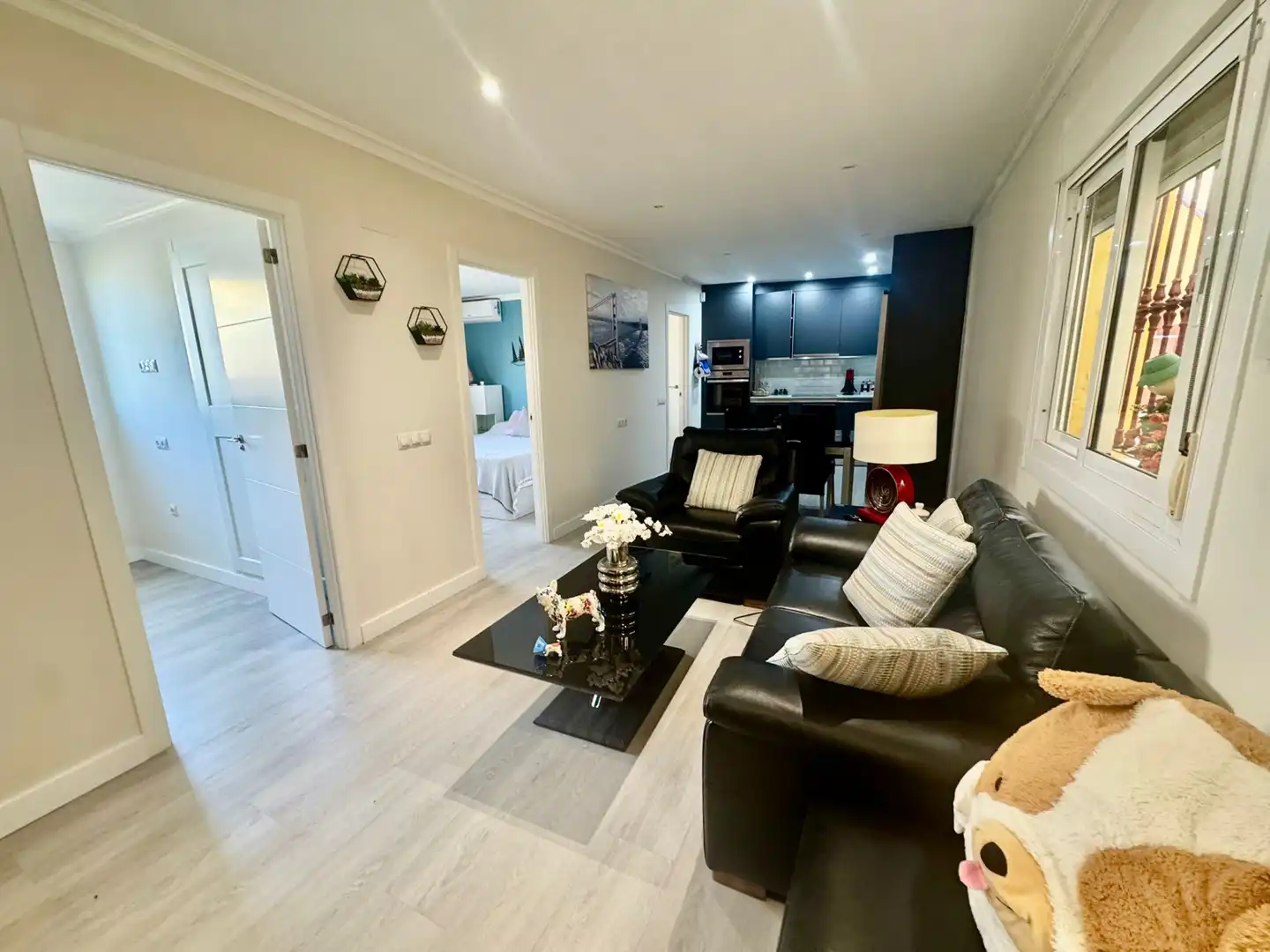 Sala de estar de Planta baja en venta en Fuengirola con Aire acondicionado, Parquet y Terraza
