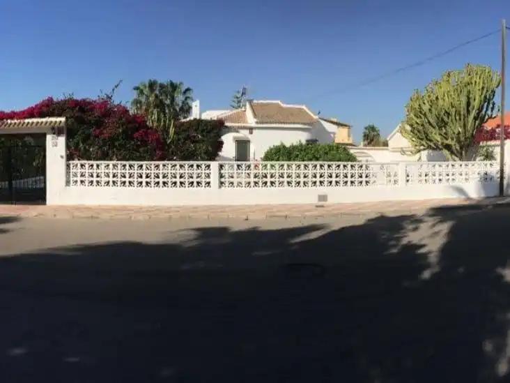Detached house with pool for sale in Avenida jaca 13, imagen 12
