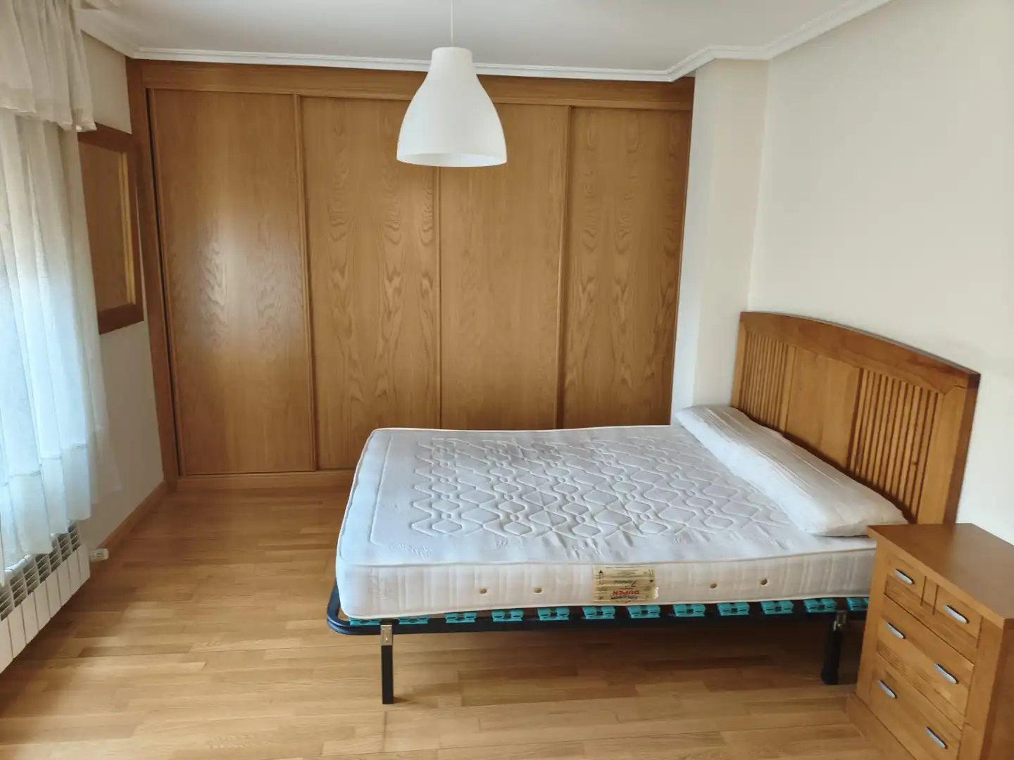 Habitación de Piso en venta en Arévalo con Calefacción, Terraza y Amueblado