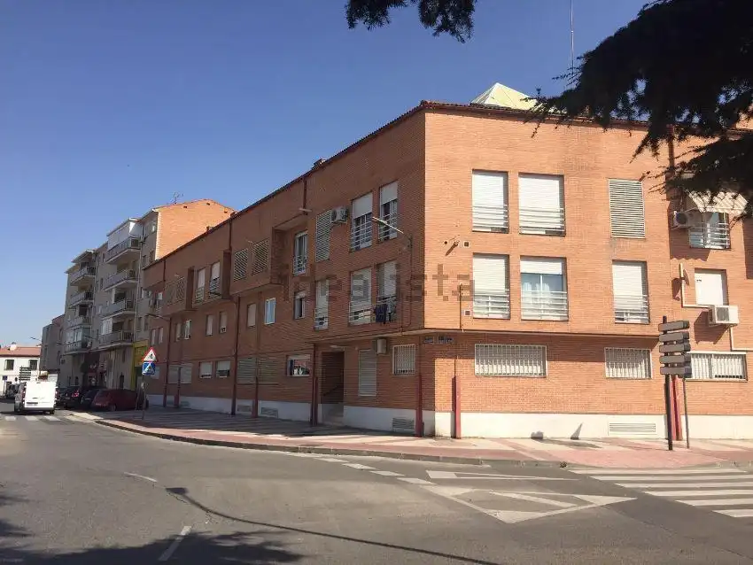 Vista exterior de Dúplex en venta en Azuqueca de Henares con Aire acondicionado, Calefacción y Amueblado