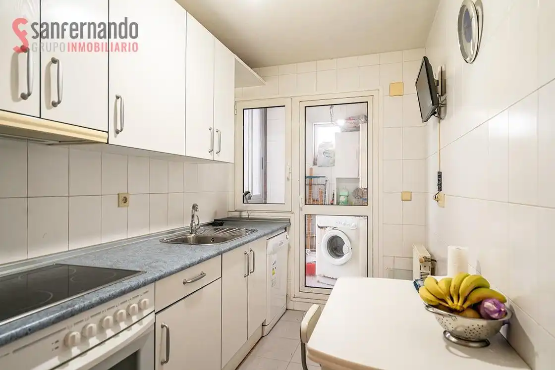 Küche von Wohnung zum Verkauf in Santander mit Heizung, Parkett und Abstellraum