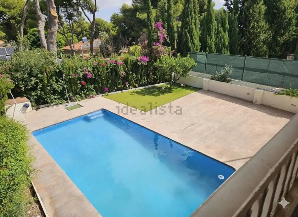 Piscina de Casa adosada en venta en Torrent con Jardín privado, Terraza y Piscina
