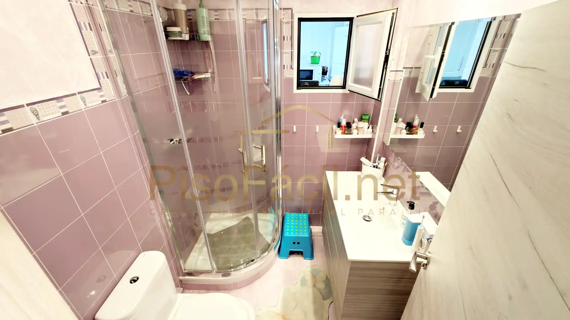 Badezimmer von Wohnung zum Verkauf in Fuenlabrada mit Klimaanlage, Heizung und Terrasse