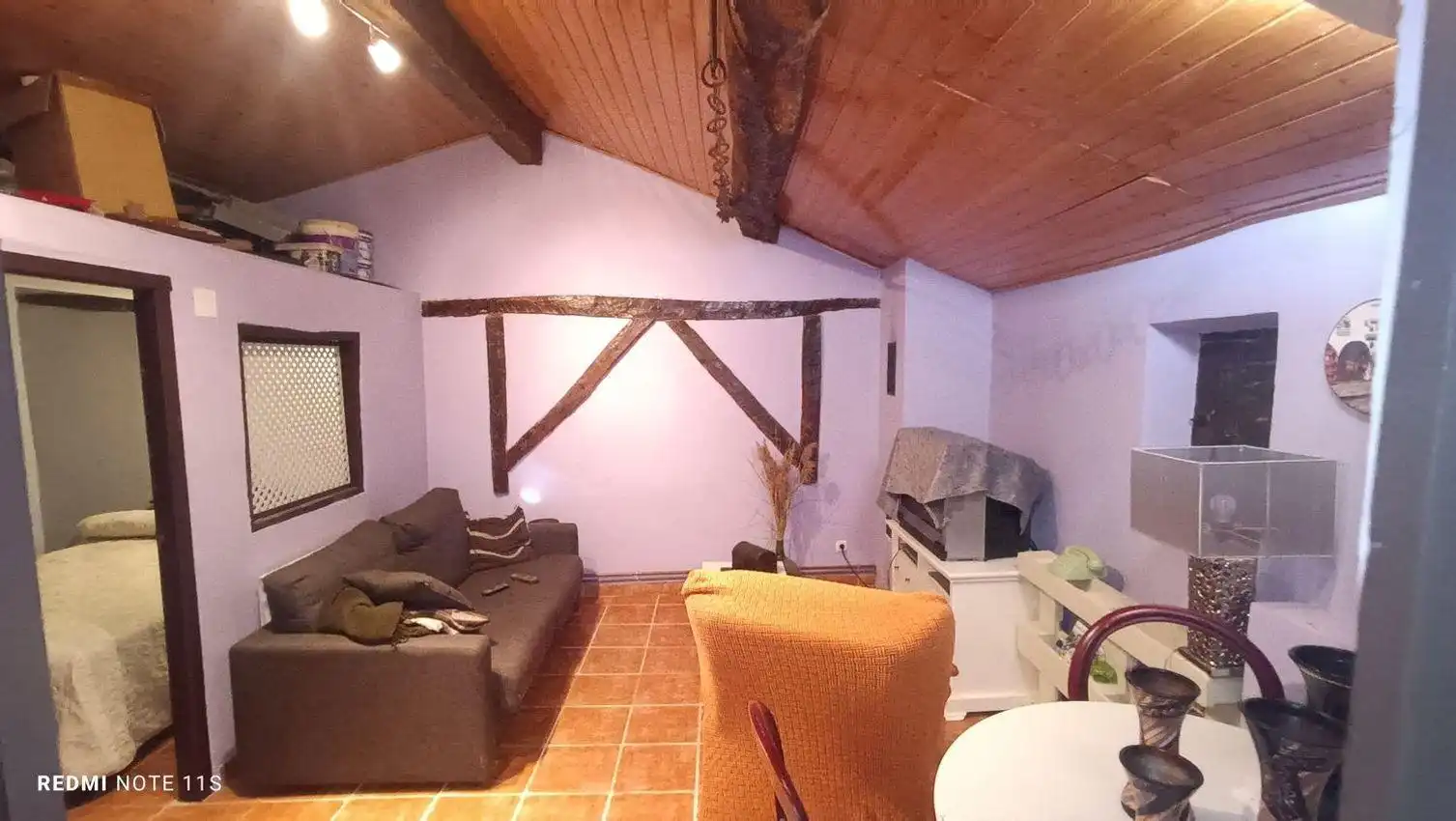 Sala d'estar de Finca rústica en venda en Oña amb Calefacció, Jardí privat i Moblat