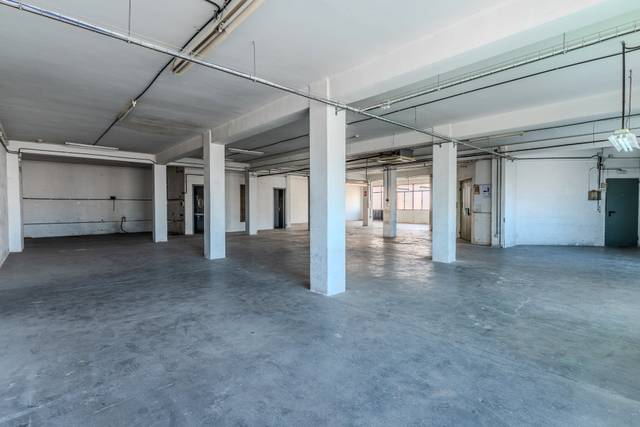 Local comercial en Alquiler en Carrer Miquel Romeu en Centre