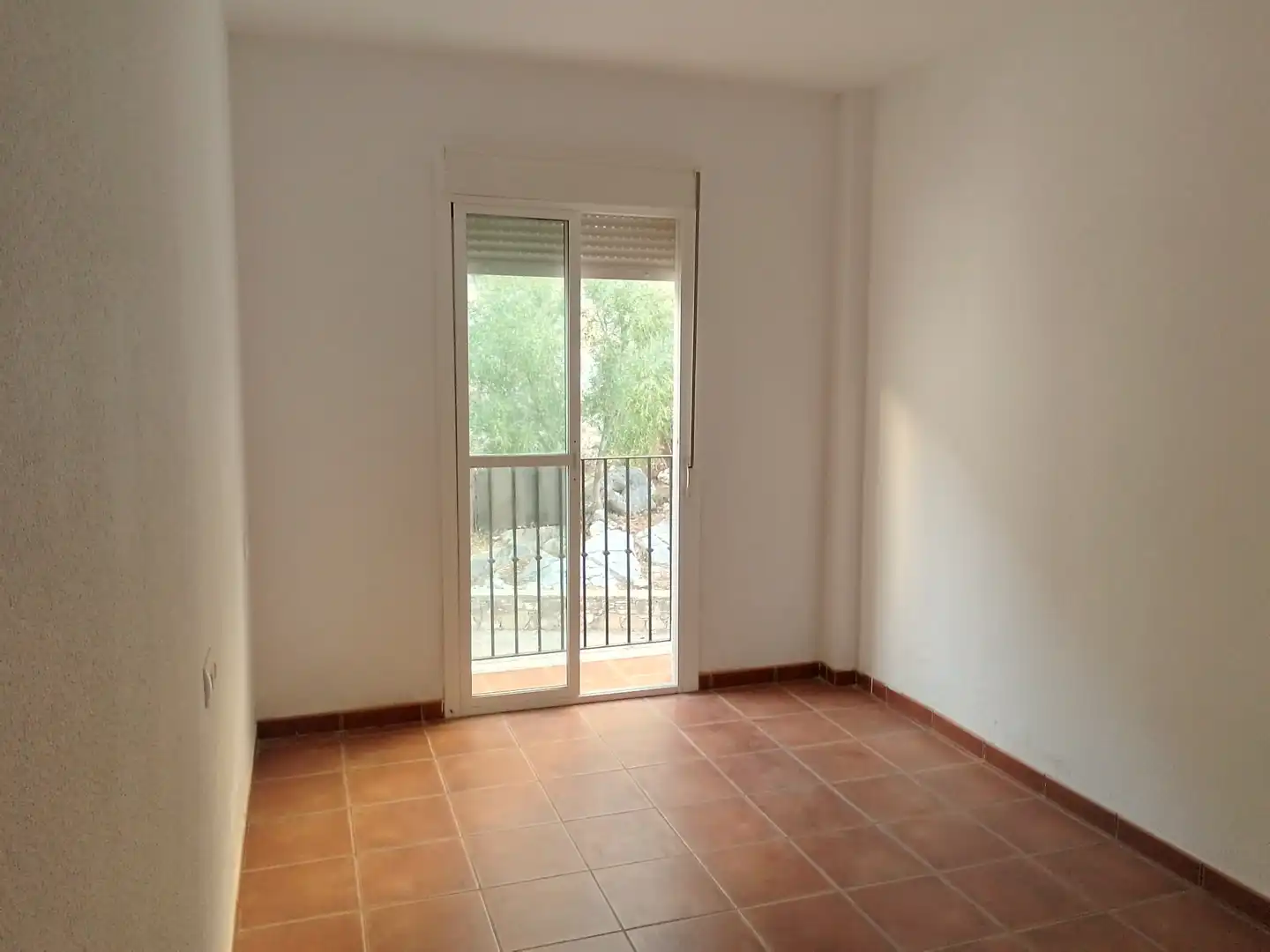 Casa adosada en venda en Villaluenga del Rosario amb Terrassa i Balcó