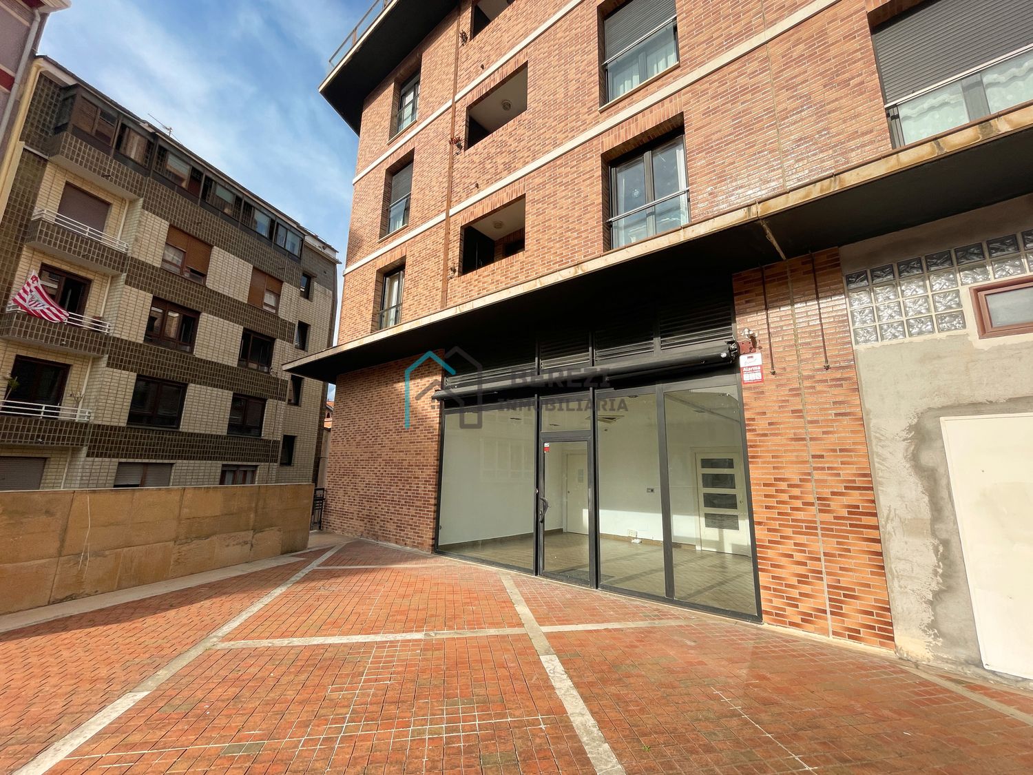 Vista exterior de Local en venta en Bermeo con Aire acondicionado, Calefacción y Amueblado