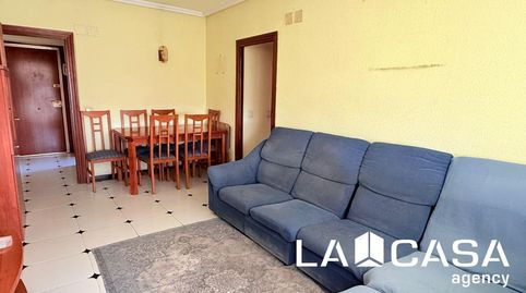 Foto 2 de Piso en venta en Paseo de Puerto Rico, La Avanzada - La Cueva, Fuenlabrada