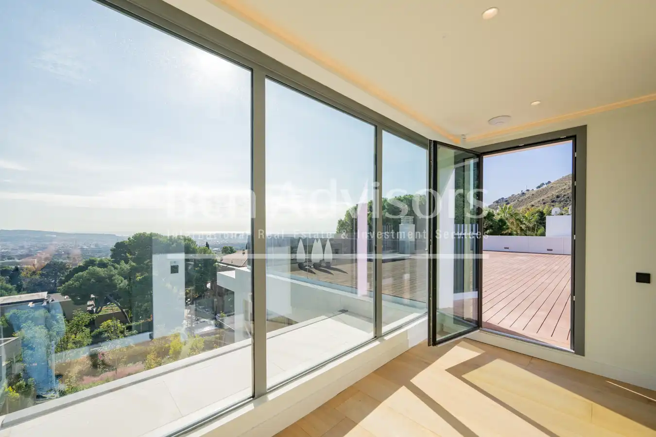 Vista exterior de Casa o chalet en venta en Barcelona con Aire acondicionado, Calefacción y Jardín privado