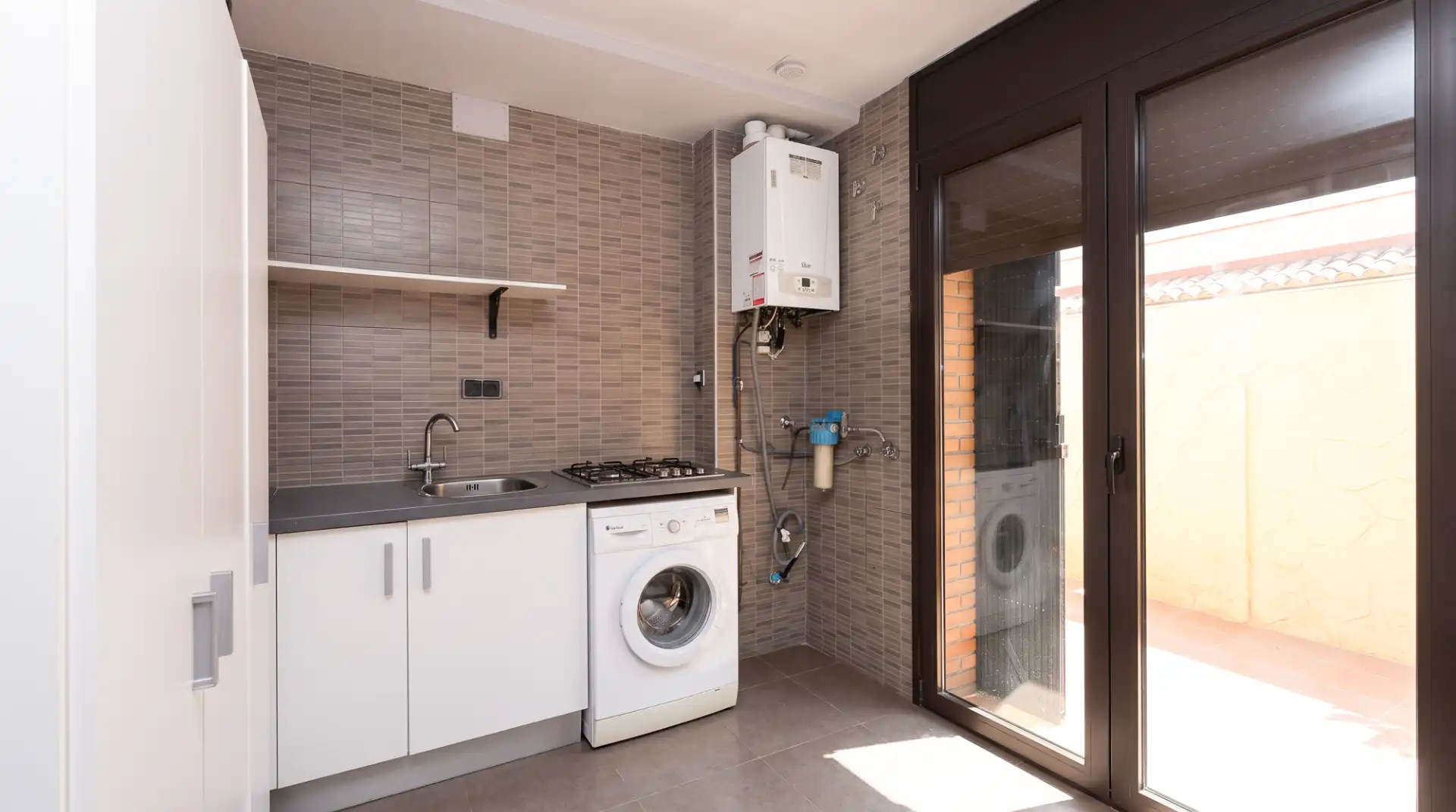 Cocina de Casa o chalet en venta en Viladecans con Aire acondicionado, Calefacción y Jardín privado