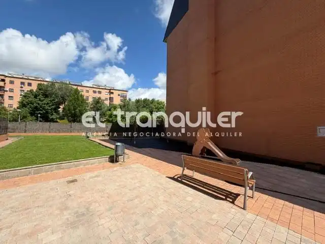 Piso de alquiler en Calle Fernando VII, San José - Buenos Aires