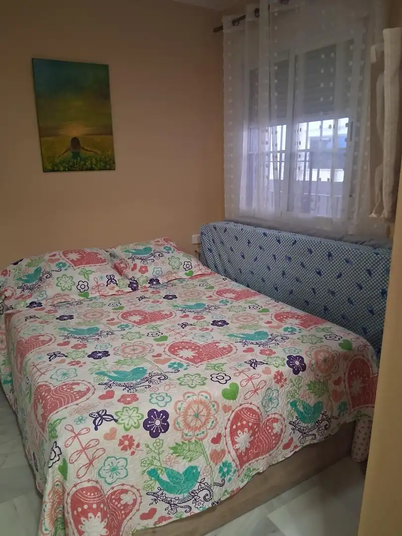 Dormitori de Apartament en venda en Roquetas de Mar amb Aire condicionat, Terrassa i Moblat