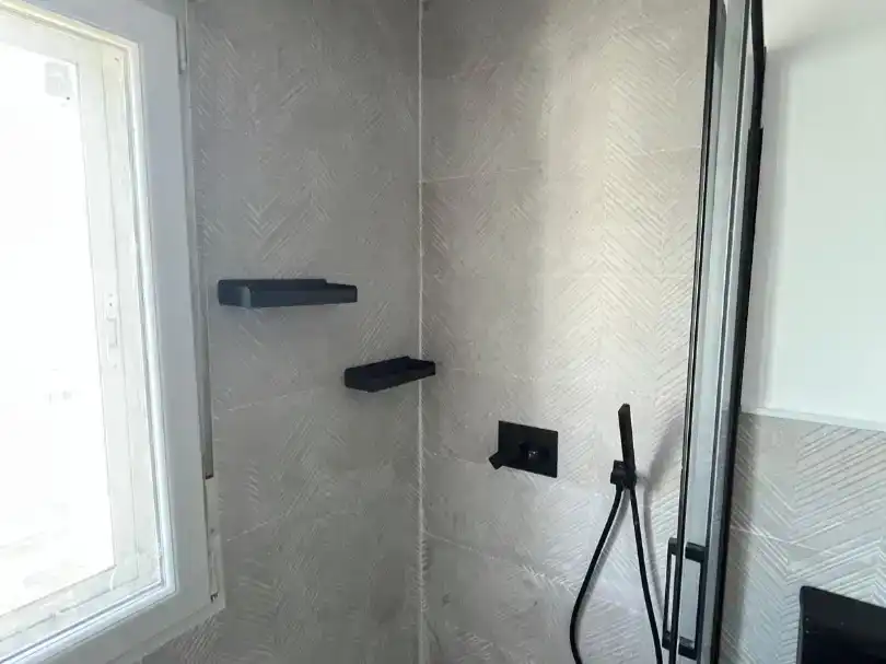 Baño de Piso en venta en El Espinar con Aire acondicionado, Parquet y Piscina