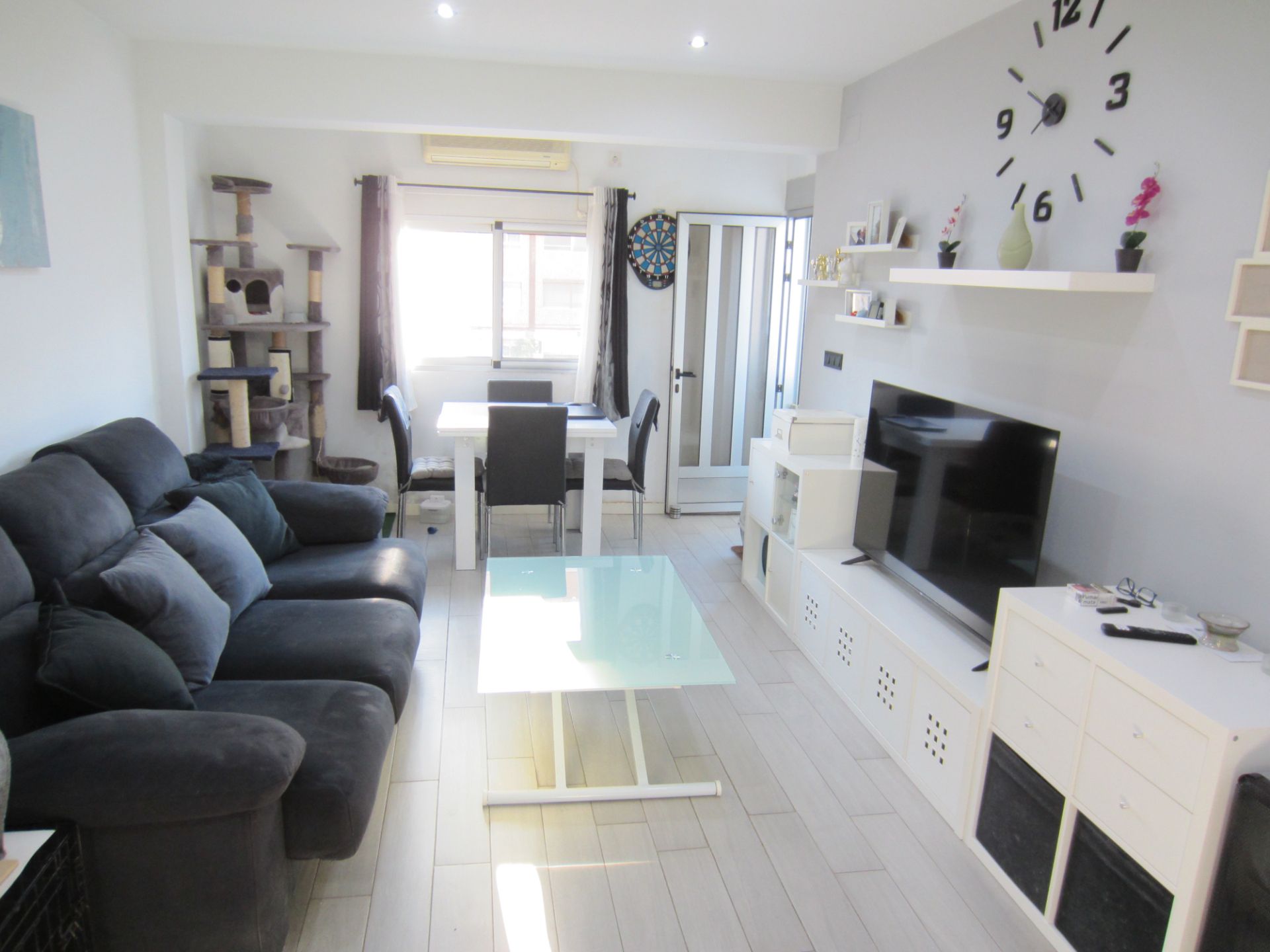 Living room of Flat for sale in Puçol  with Air Conditioner, Oven and Balcony