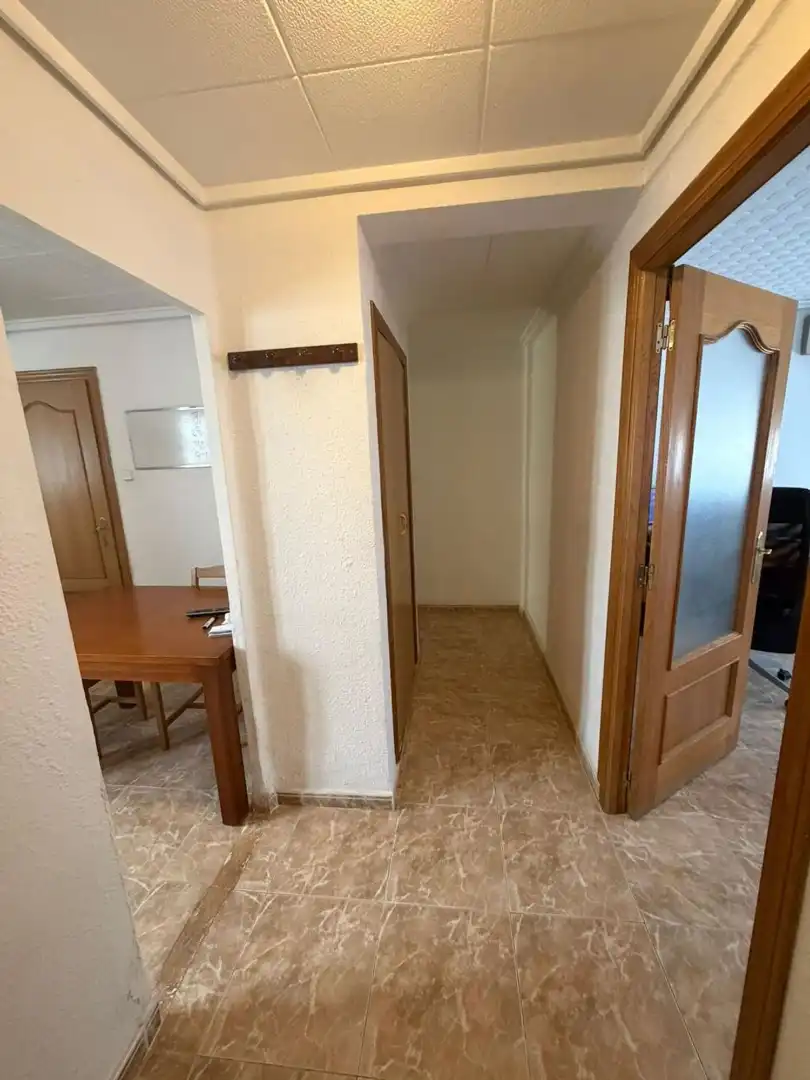 Flat for rent in Aldaia  with Air Conditioner, Furnished and Balcony