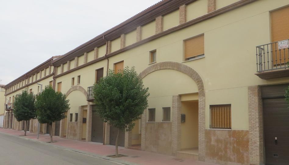 Photo 1 of Single-family semi-detached for sale in C/ Juan Antonio García, Nuez de Ebro, Zaragoza