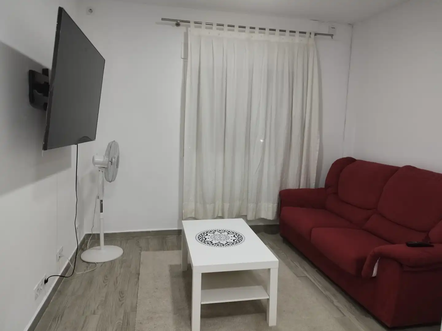 Wohnzimmer von Erdgeschoss zur Miete in Quart de Poblet mit Klimaanlage, Möbliert und Ofen