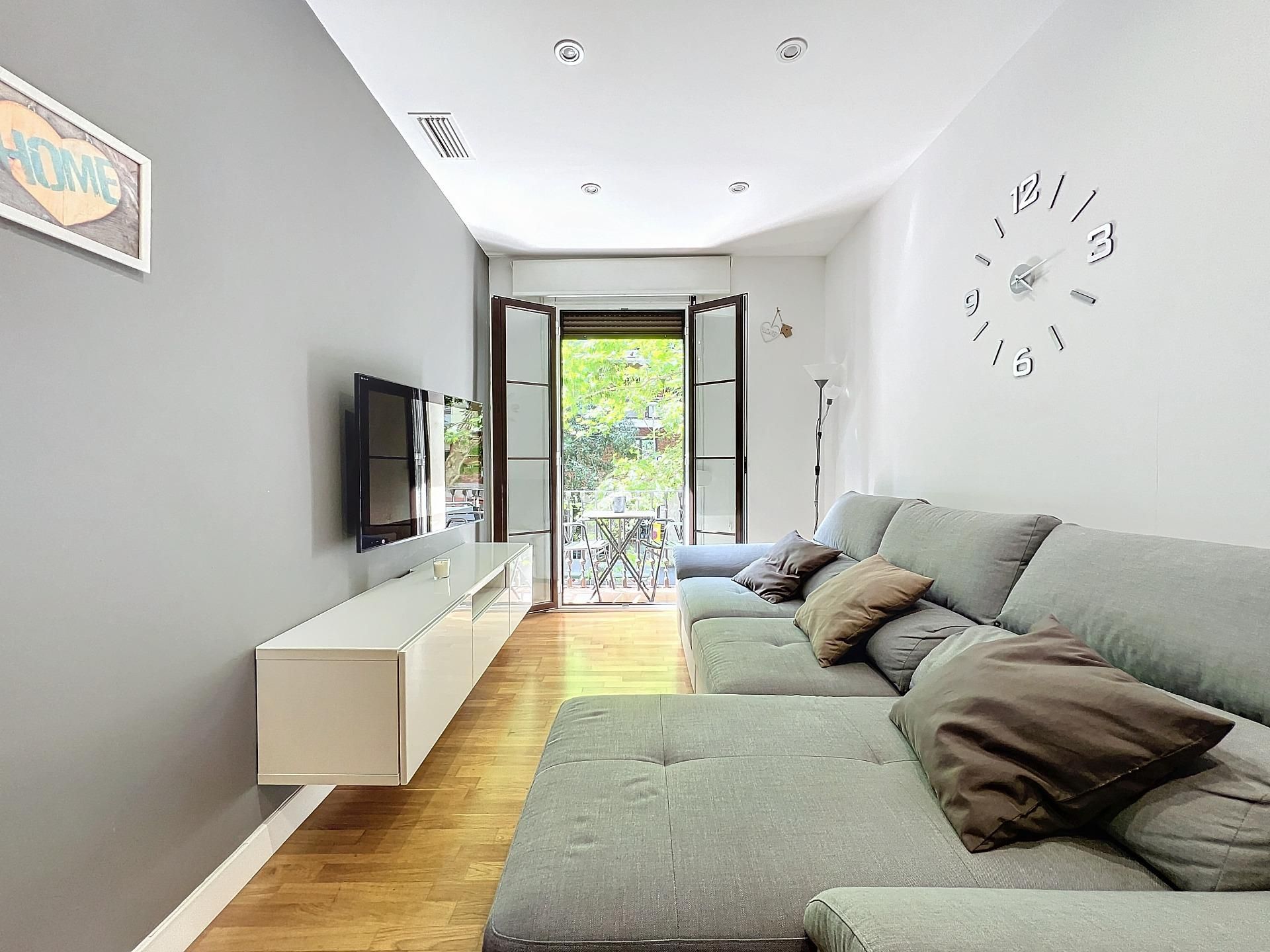 Sala de estar de Piso de alquiler en  Barcelona Capital con Aire acondicionado, Calefacción y Parquet