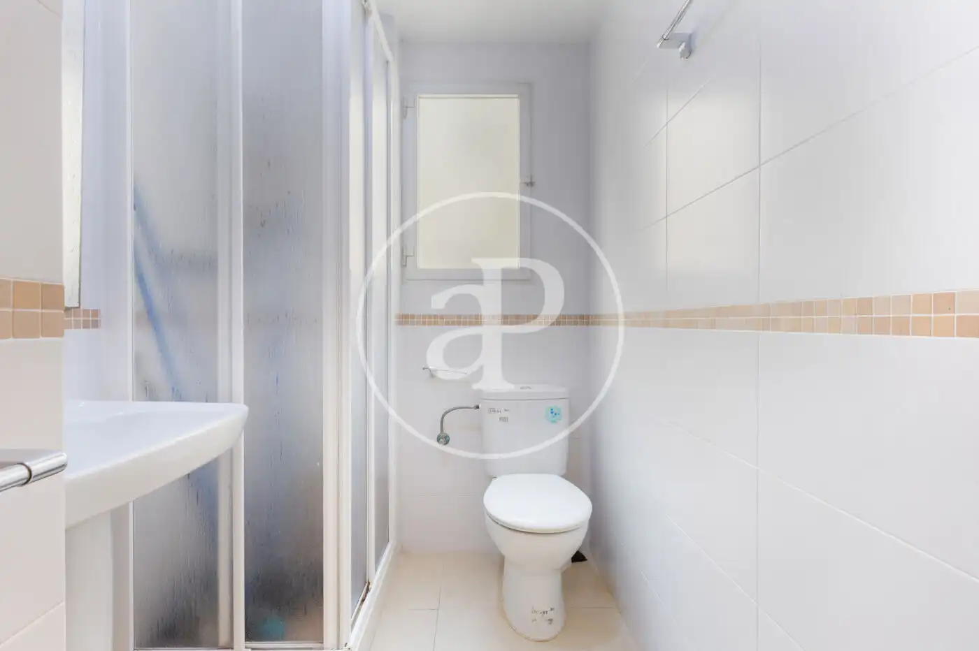 Bathroom of Flat for sale in Valencia  with Heating, Furnished and Balcony