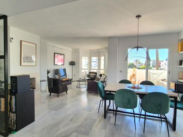 Mini appartamento con piscina in vendita a Calle ALMOGIA-NARANJOS MARBELLA 3