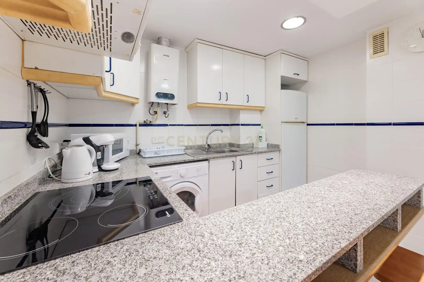 Cuina de Apartament en venda en Valencia amb Aire condicionat, Forn i Rentadora