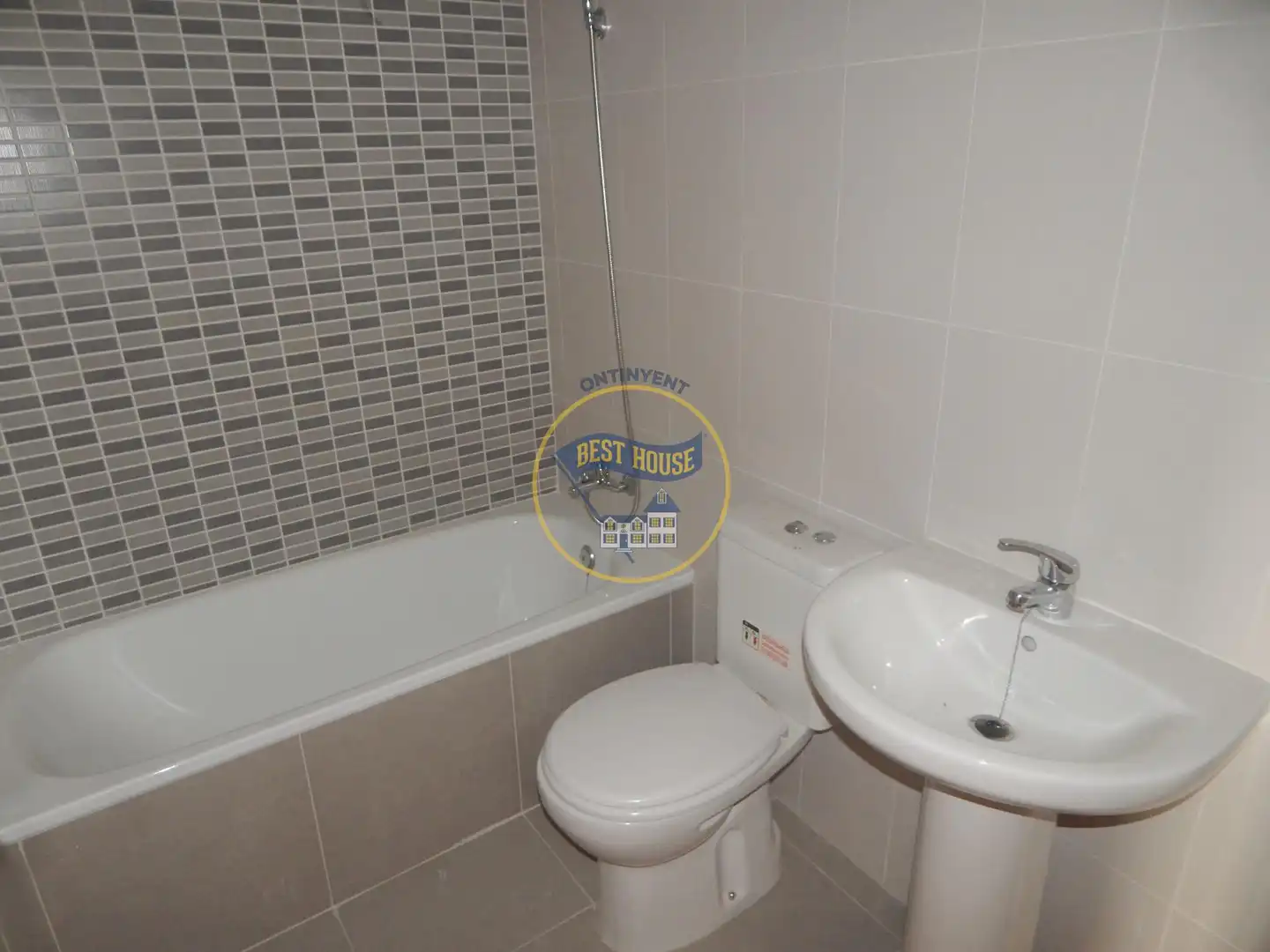 Bany de Pis en venda en Albaida