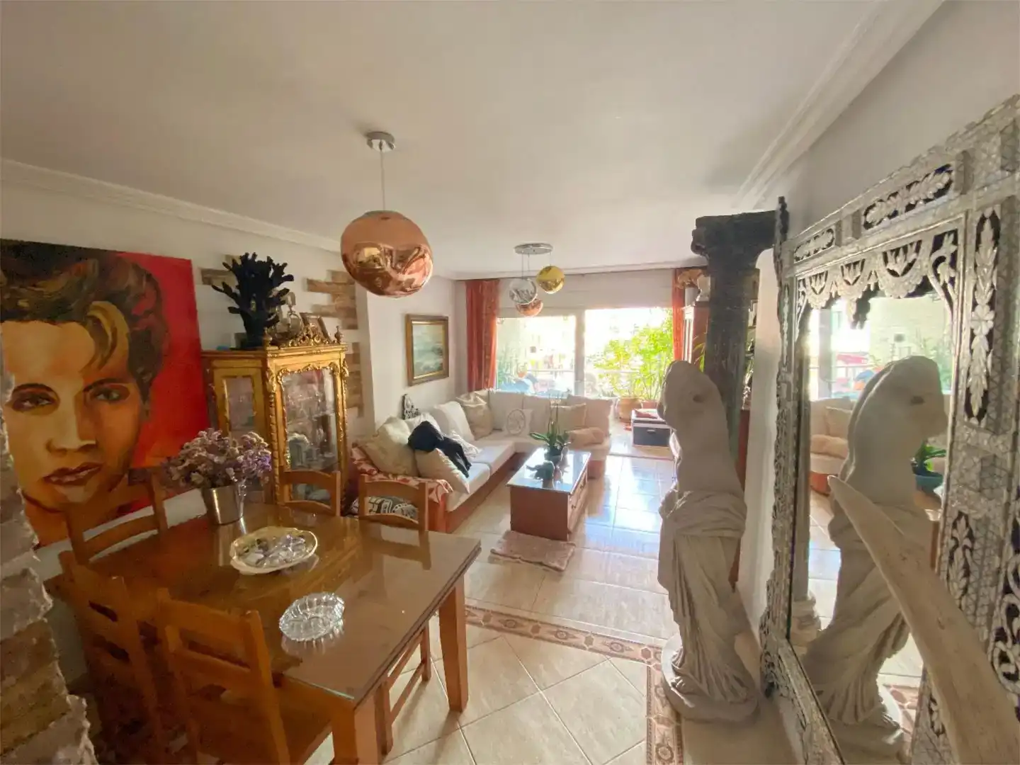 Sala de estar de Piso en venta en Santa Eulària des Riu con Aire acondicionado, Amueblado y Balcón