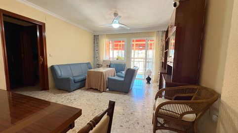 Foto 3 de Piso en venta en Calle Schubert, Los Guindos - Parque Mediterráneo - Santa Paula, Málaga Capital