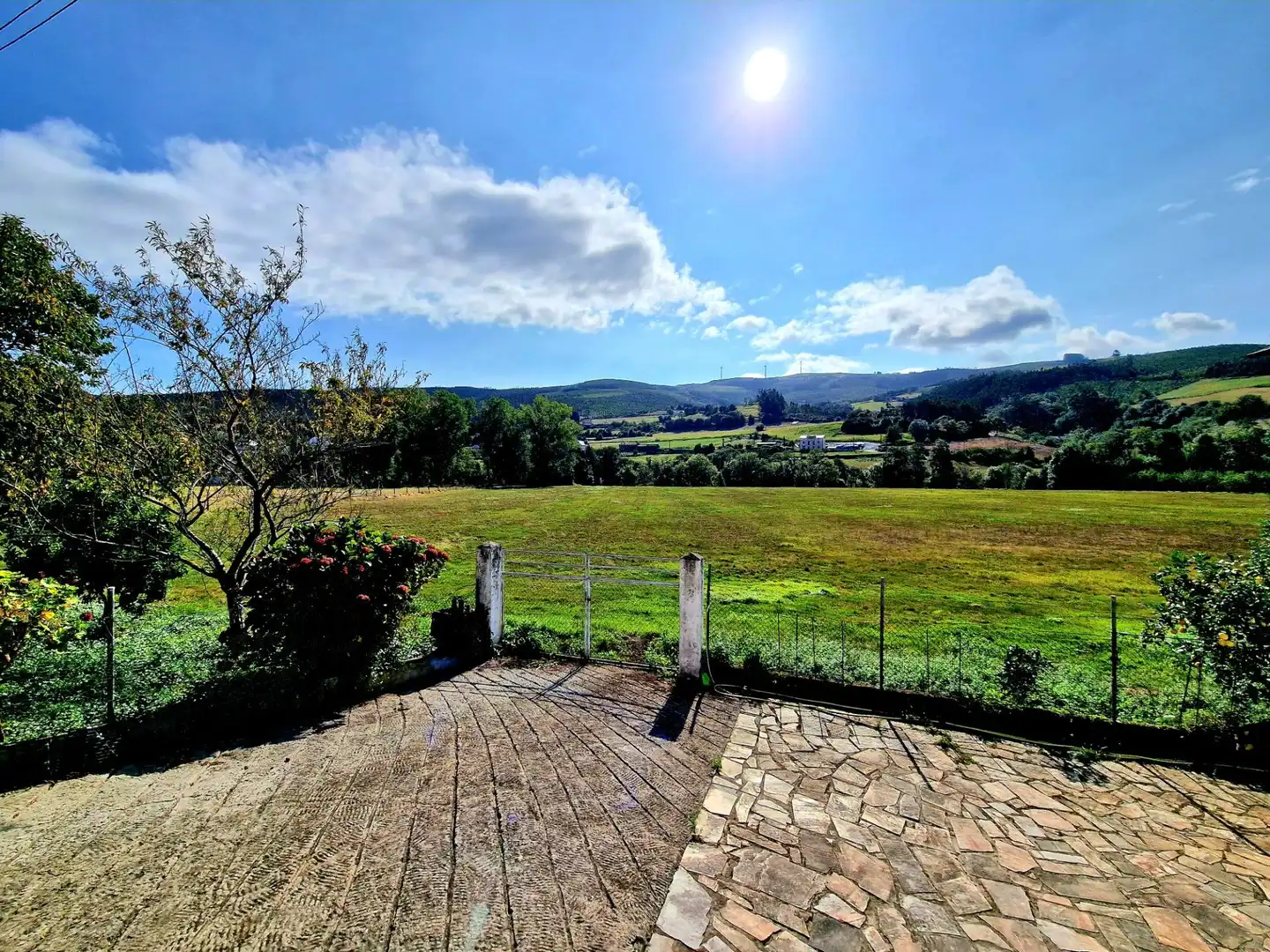 Jardí de Casa o xalet en venda en San Tirso de Abres amb Calefacció, Jardí privat i Traster