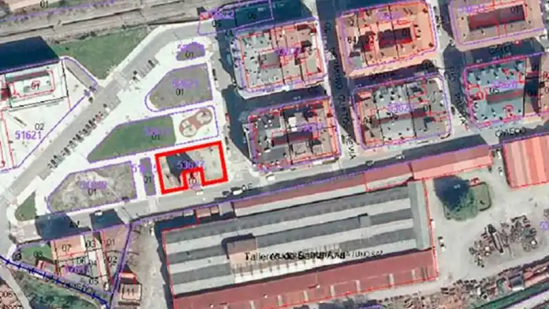 Residential land for sale in Avenida Oviedo, imagen 3