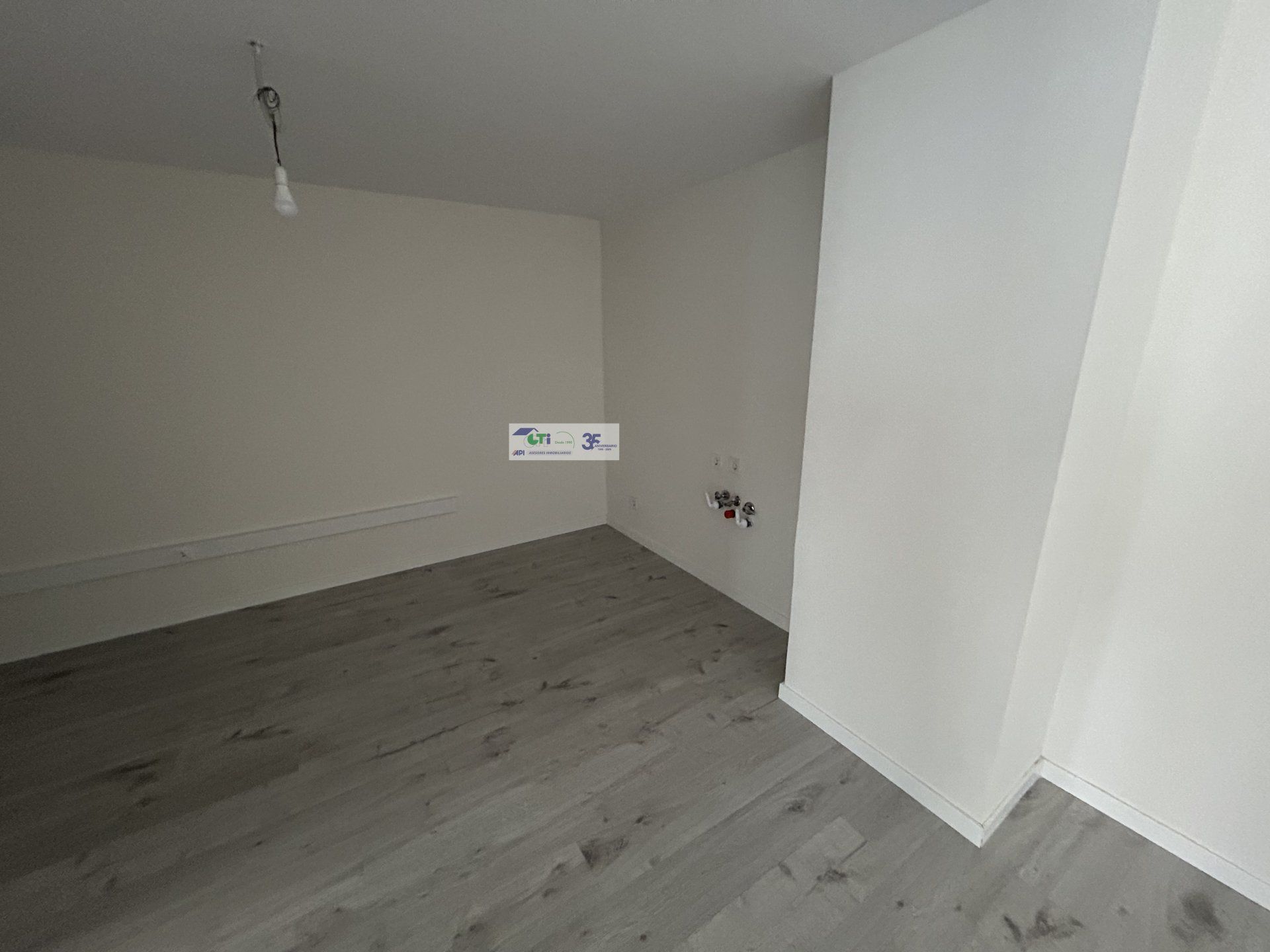 Office for sale in  Zaragoza Capital