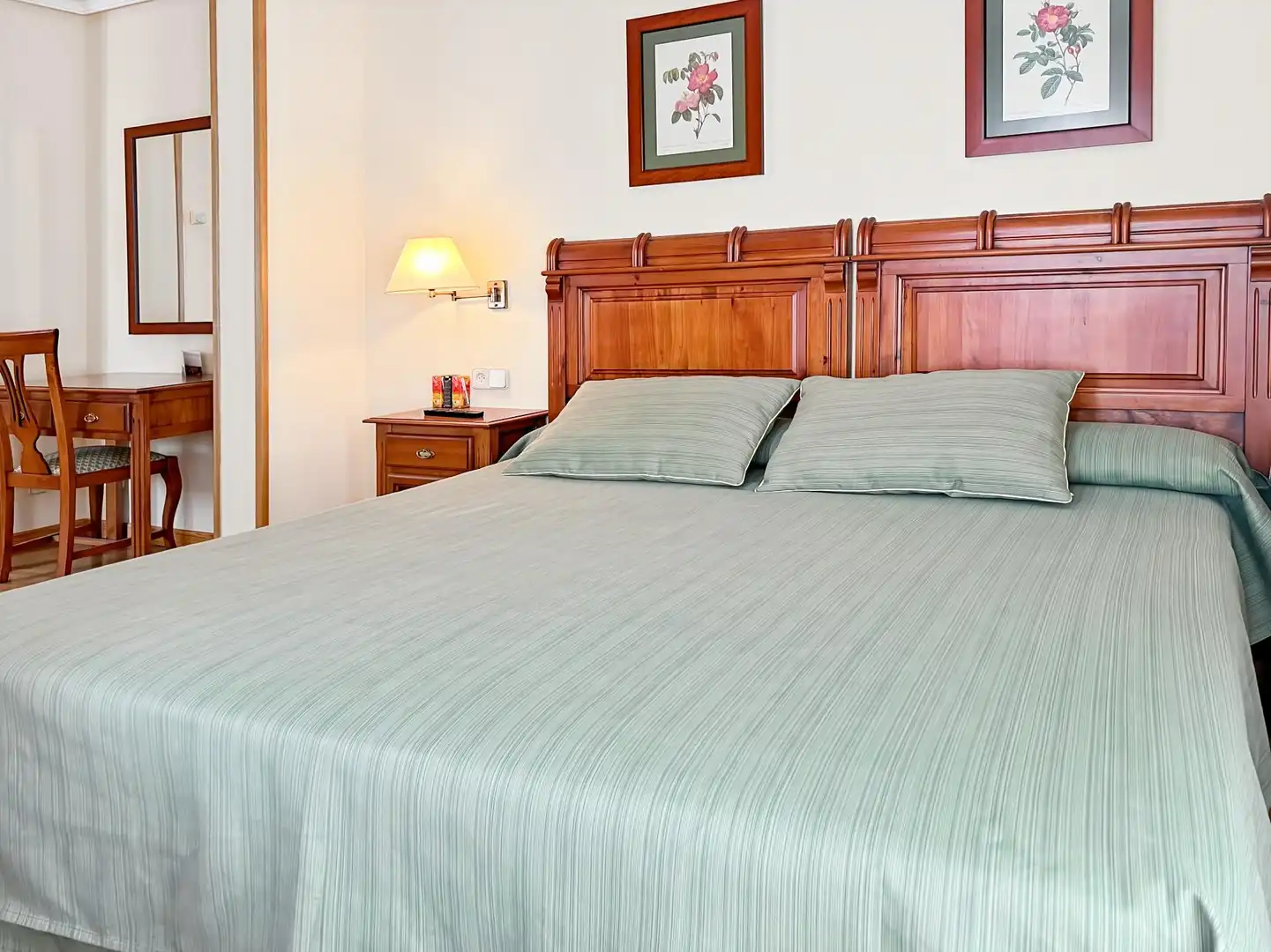 Bedroom of Country homes for sale in Buitrago del Lozoya  with Air Conditioner and Alarm