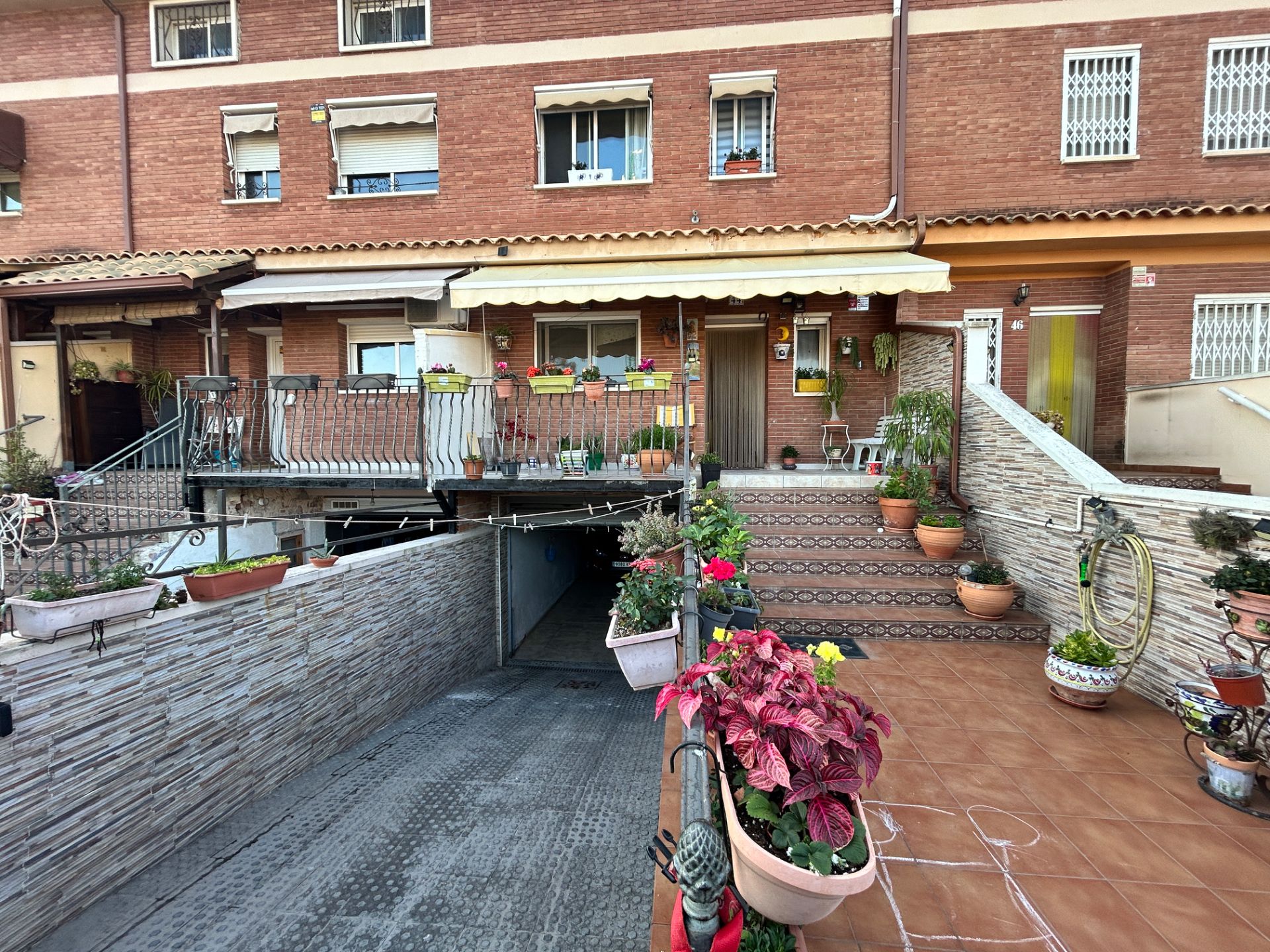 Vista exterior de Casa adosada en venda en  Tarragona Capital amb Aire condicionat, Calefacció i Jardí privat