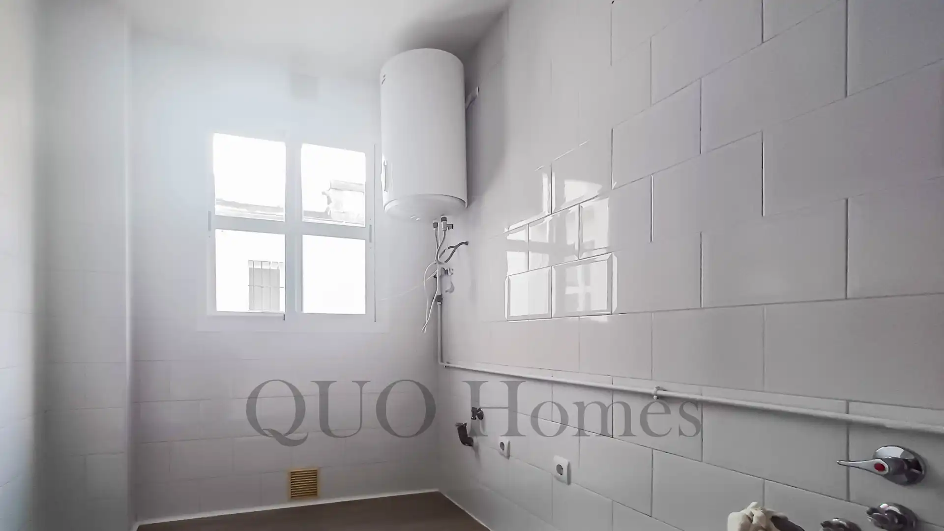 Bathroom of Flat for sale in Jerez de la Frontera  with Air Conditioner, Storage room and Balcony