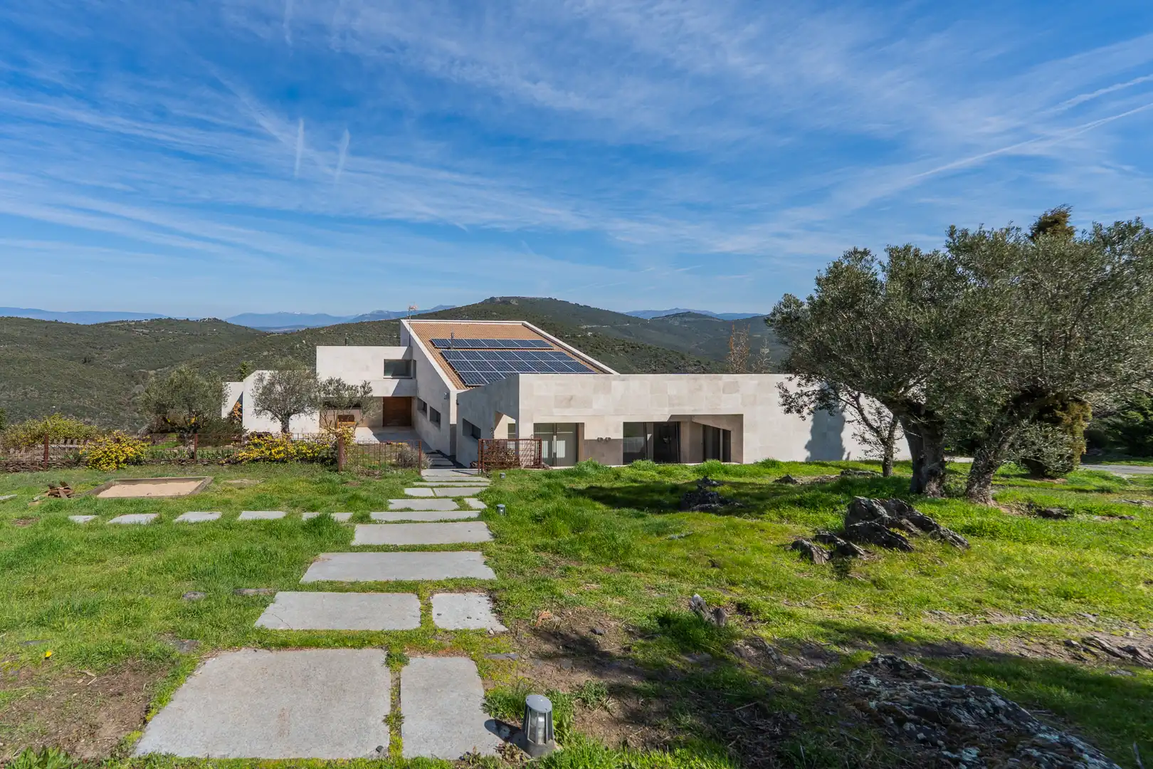 Vista exterior de Casa o chalet en venta en Torremocha de Jarama con Calefacción, Jardín privado y Terraza