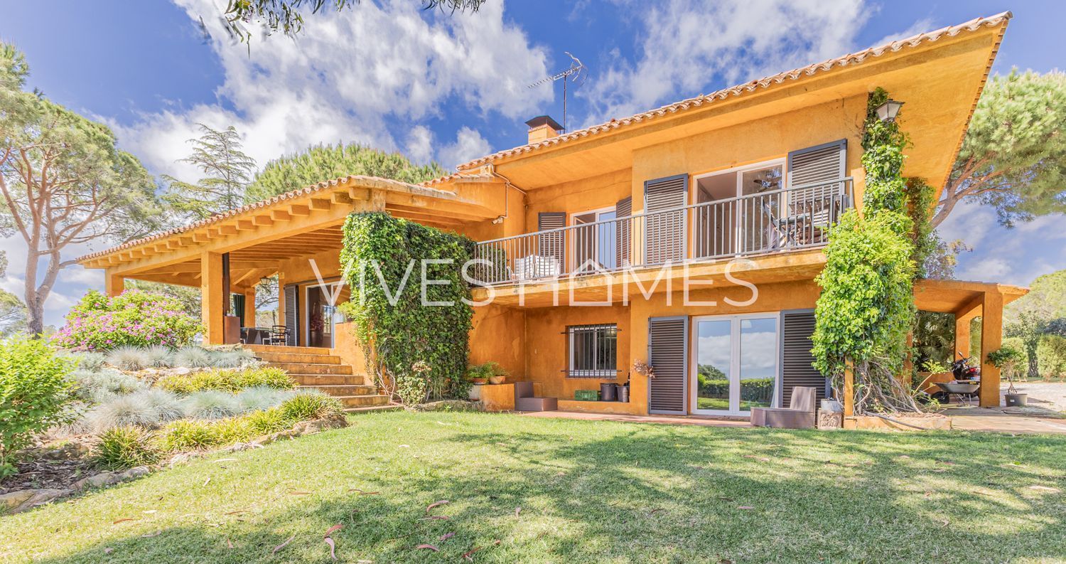 Vista exterior de Casa o chalet en venta en Sant Vicenç de Montalt con Calefacción, Jardín privado y Terraza