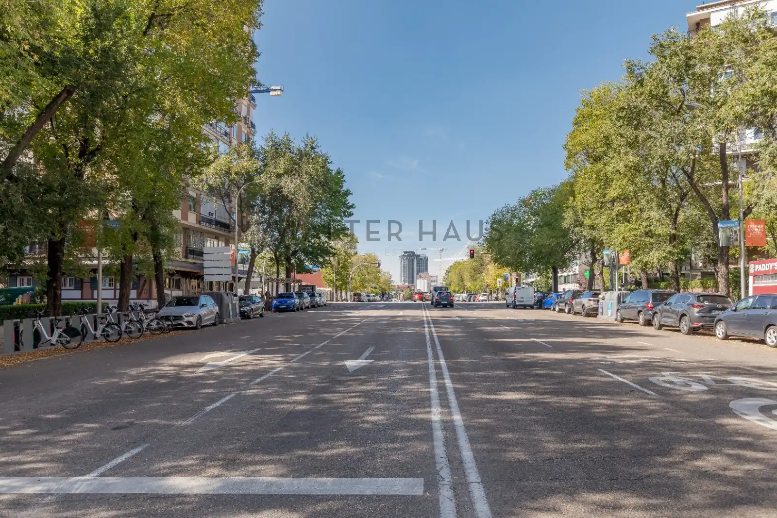 Vista exterior de Piso en venta en Madrid con Aire acondicionado, Calefacción y Horno