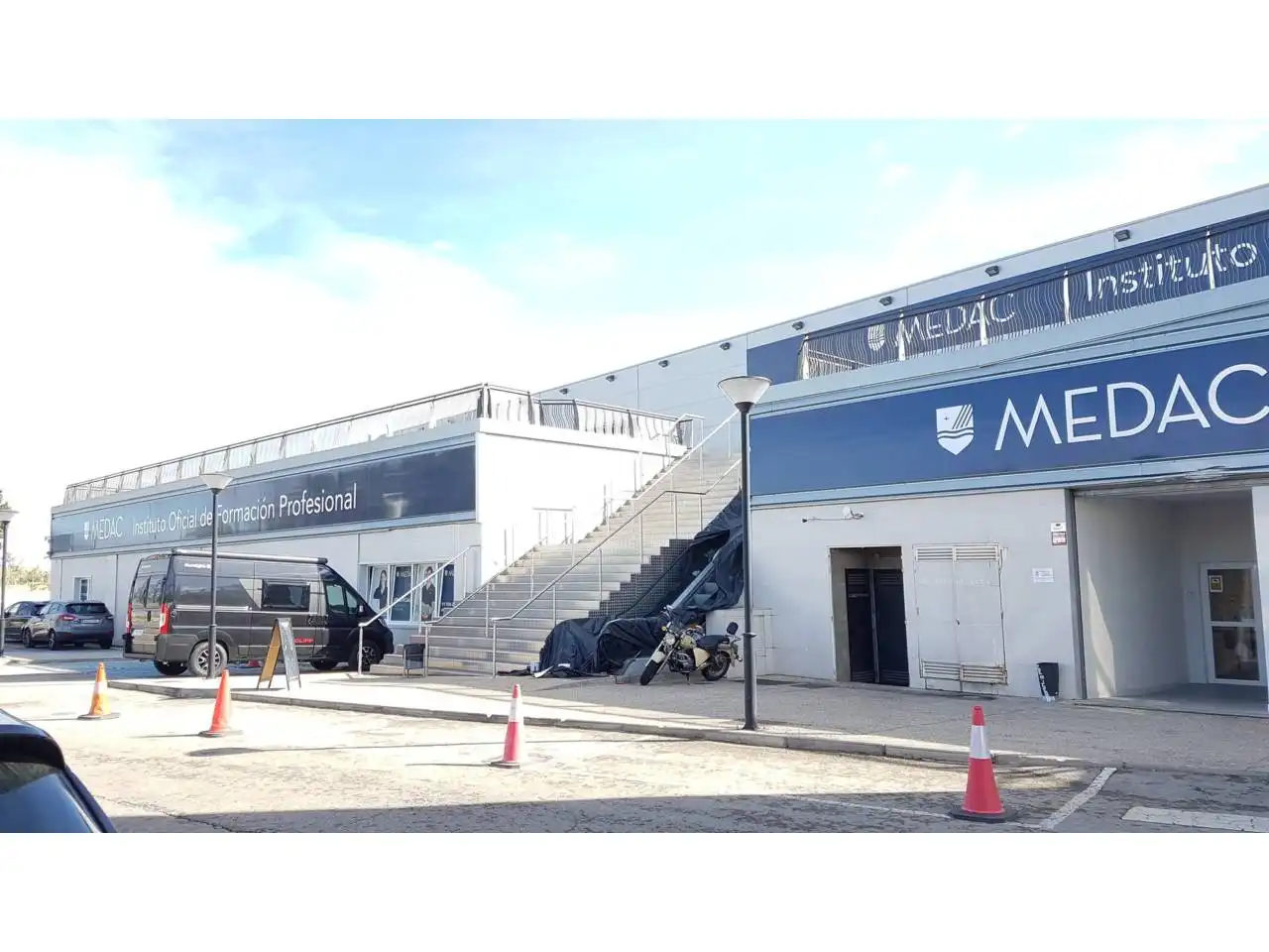 Exterior view of Commercial properties for rent in Pinto  with Alarm