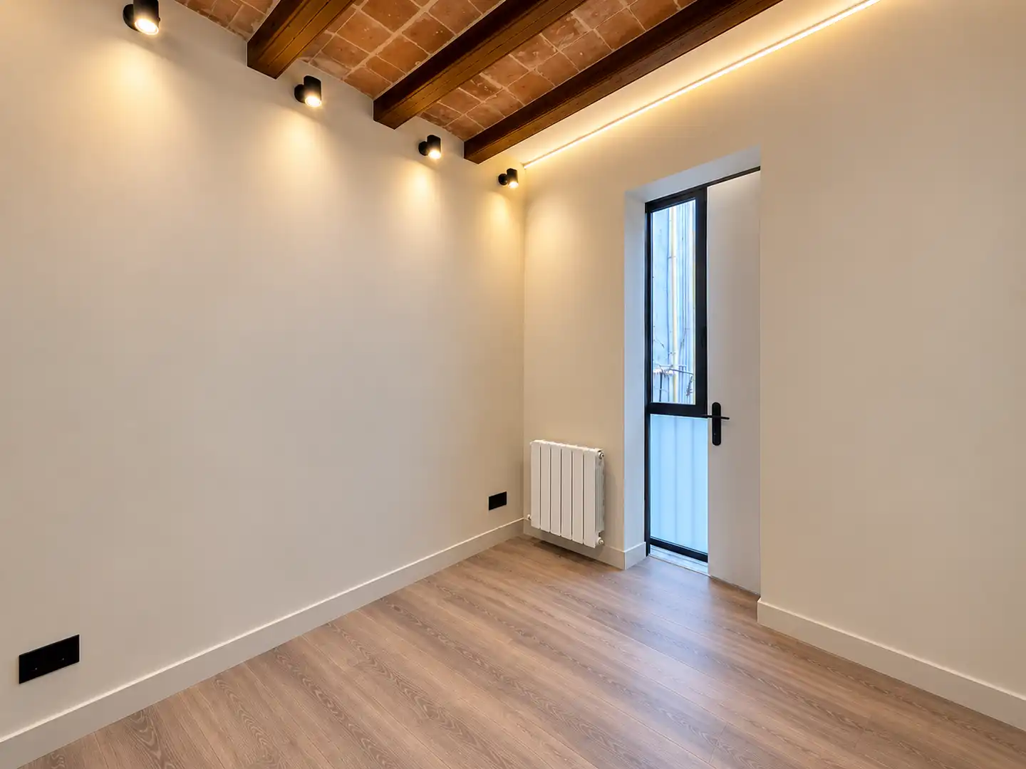 Flat with terrace for sale in Carrer de Magalhães, imagen 8