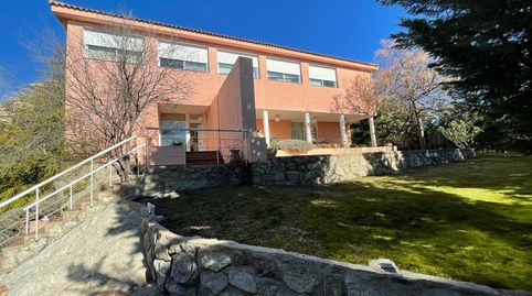 CHALET DE 2 PLANTAS CON VISTAS CON O SIN MUEBLES EN TORRELODONES