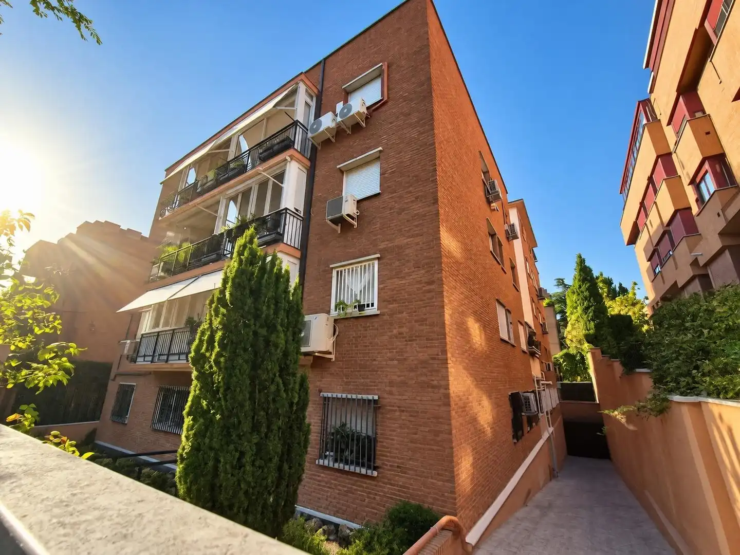 Vista exterior de Piso en venta en Madrid