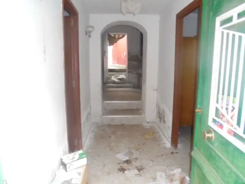 Casa o xalet en venda a Castelar, Centro