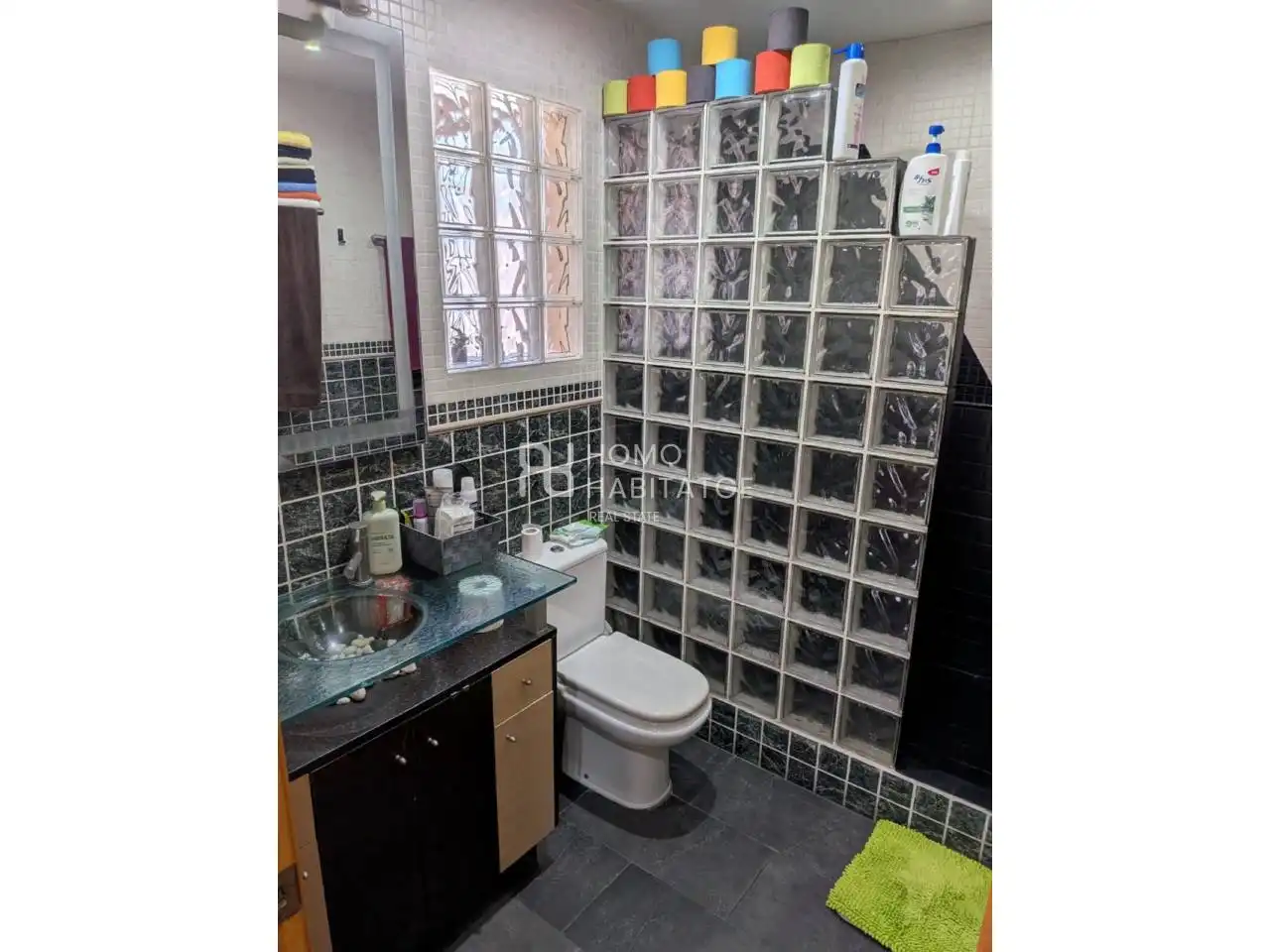 Bathroom of Flat for sale in Sabadell  with Air Conditioner and Parquet flooring