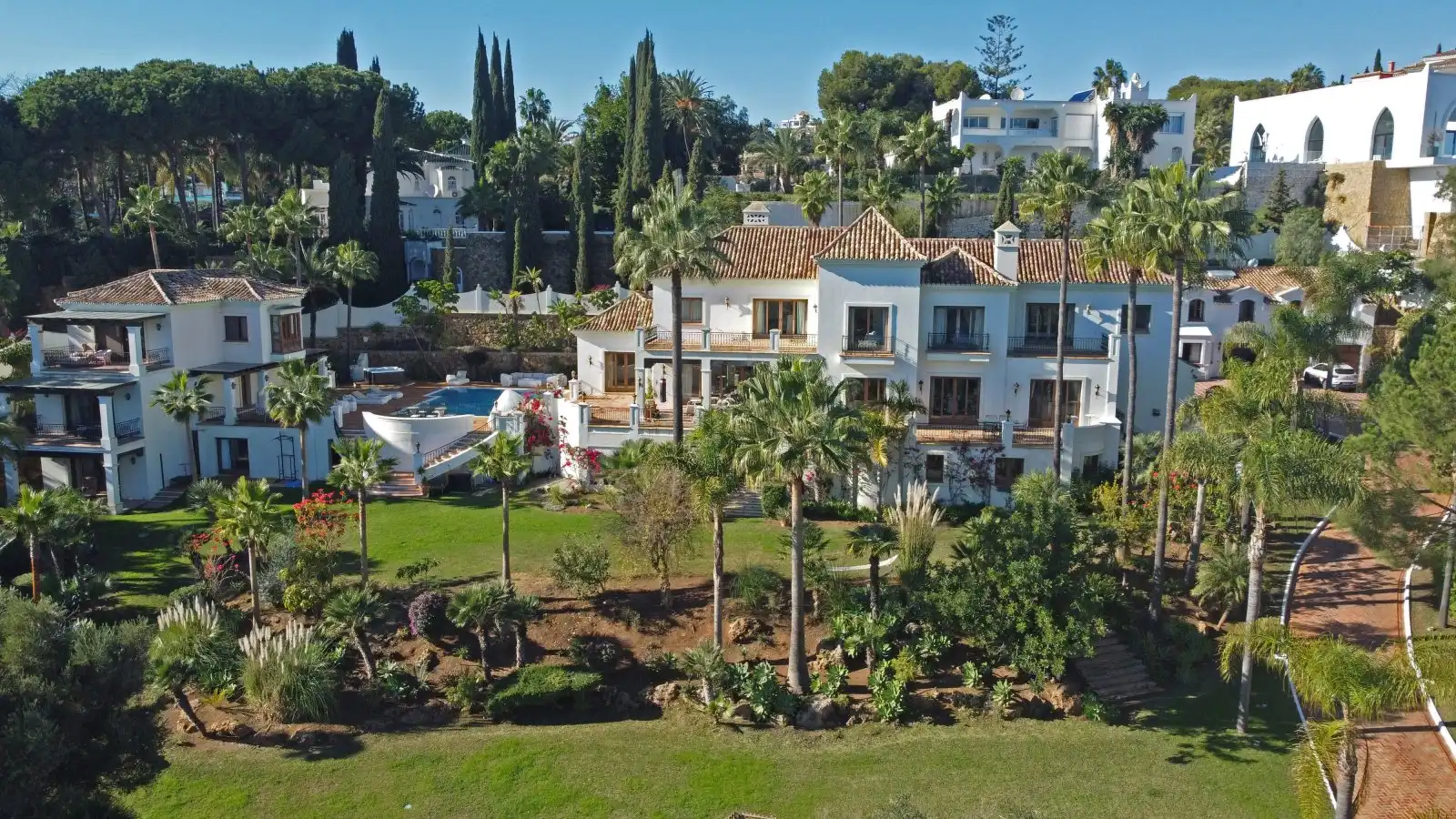 Casa amb terrassa en venda a El Paraíso