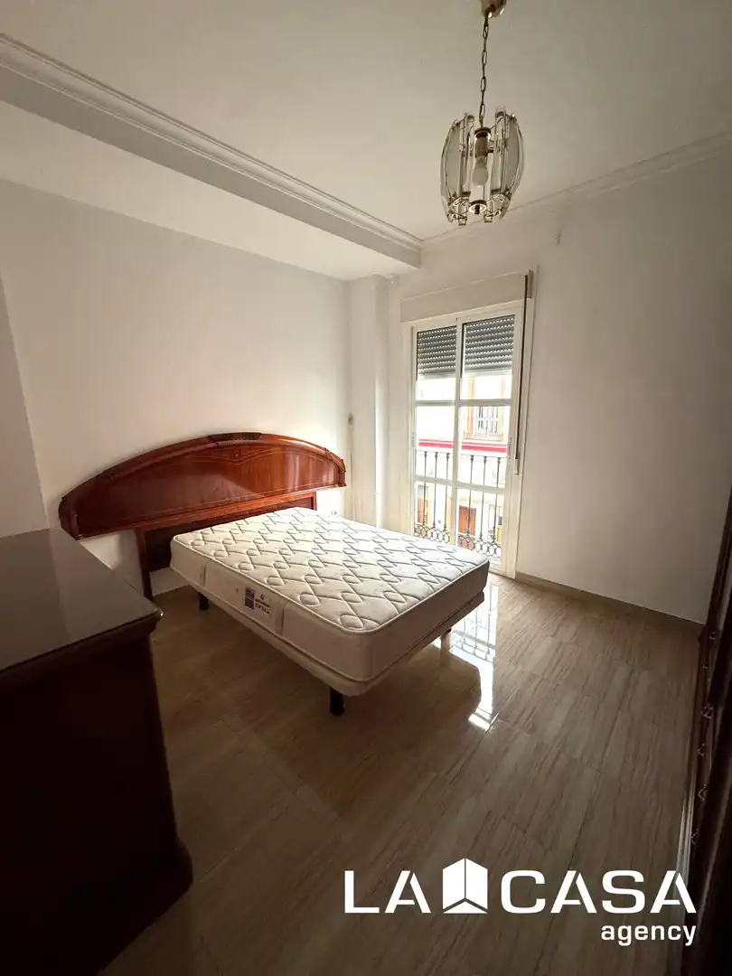 Flat with terrace to rent in San Pablo - Santa Justa, imagen 7