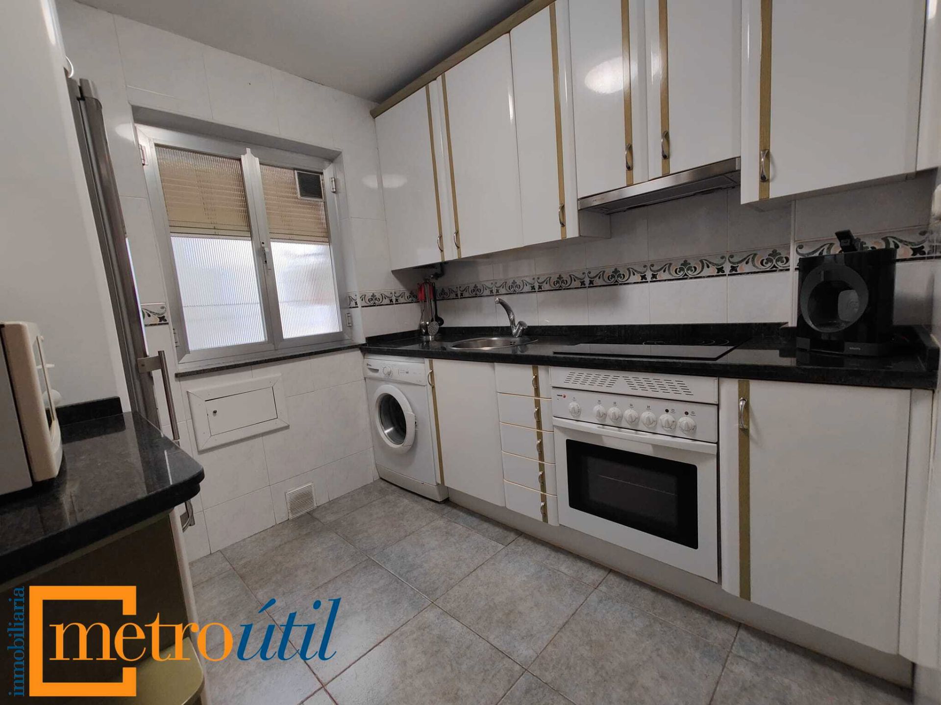 Flat to rent in Avenida de Filiberto Villalobos, San Bernardo, San Bernardo - Carmelitas - Campus, Salamanca Capital