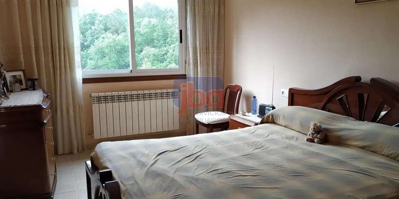 Habitación de Casa o chalet en venta en Castrelo de Miño con Calefacción y Amueblado