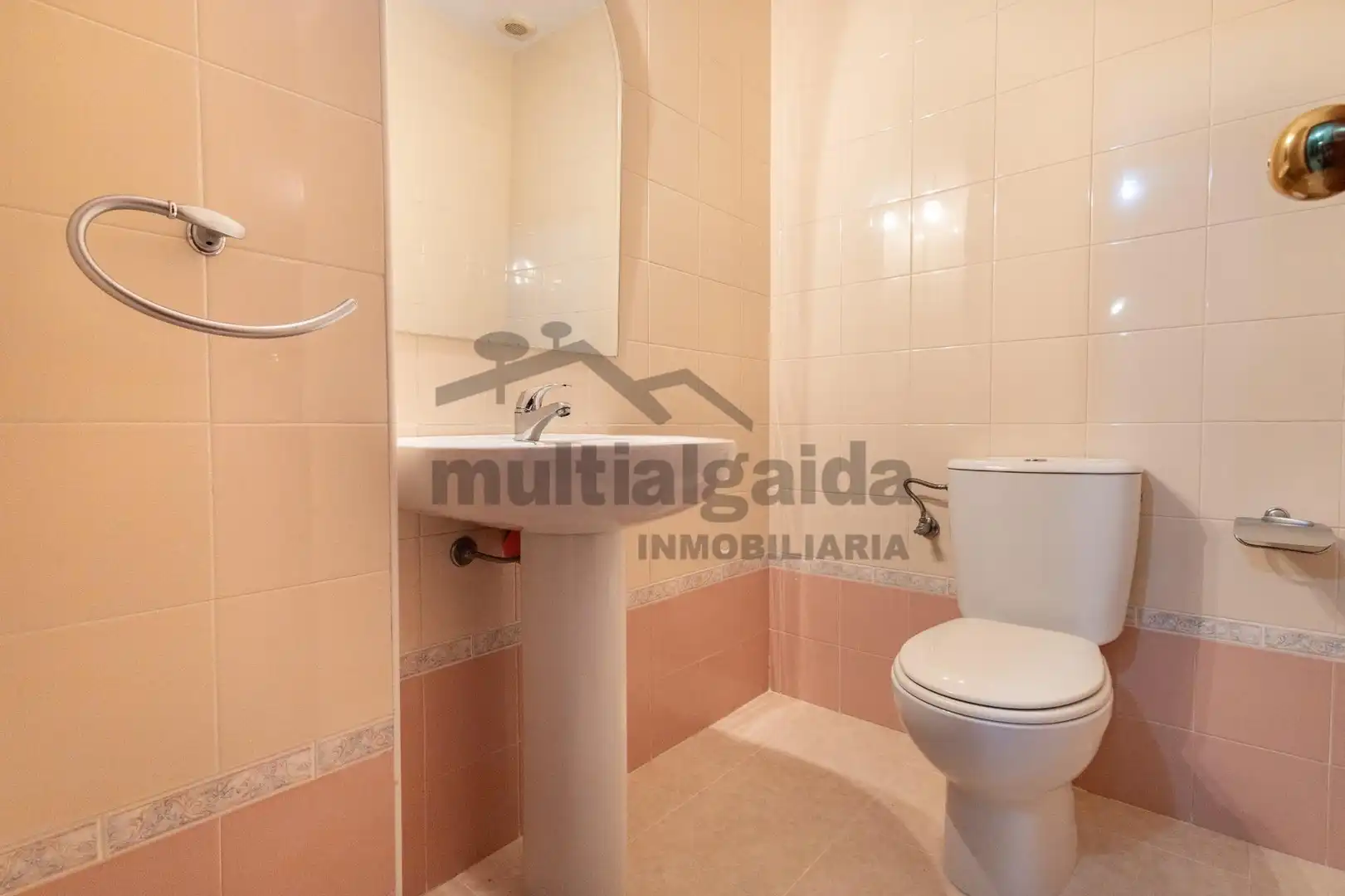 Baño de Piso en venta en Sanlúcar de Barrameda con Aire acondicionado y Terraza