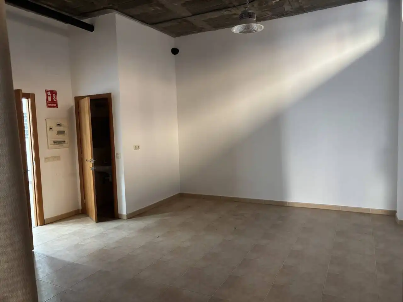 Local comercial en alquiler en Calle PALAU DELS CONTES, imagen 6